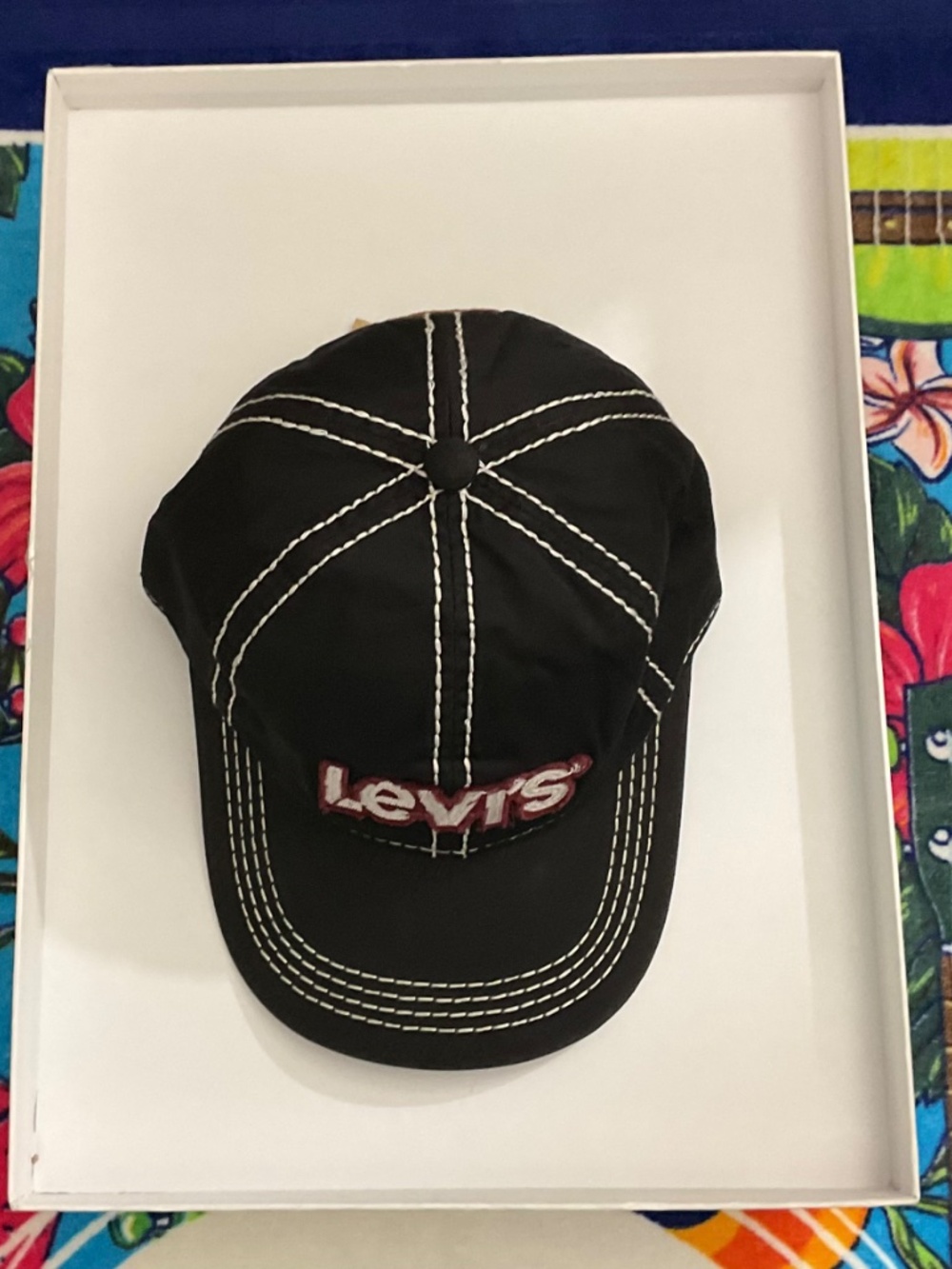 Levi’s Hat. - Picture 6 of 6